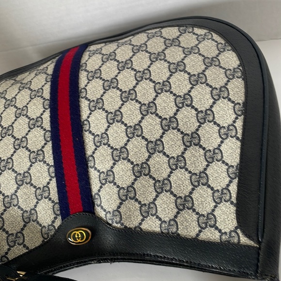 Authentic Gucci Sherry Line GG Canvas navy/red Shoulder Bag. - Picture 4 of 15